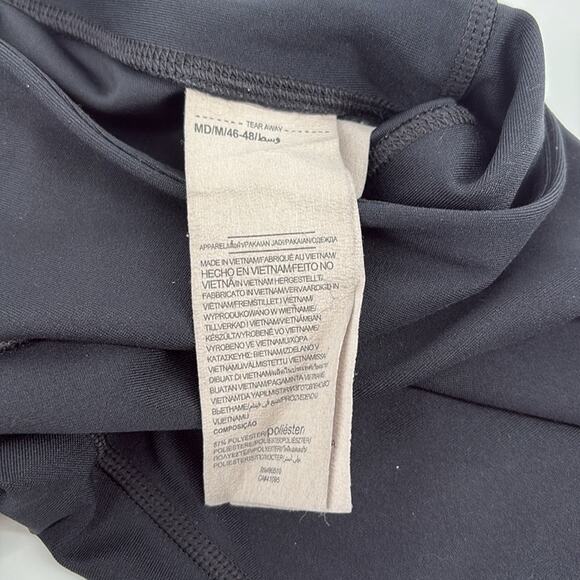 Under Armour Heatgear Women’s Black Cropped Compression Leggings Side Pocket M - Picture 7 of 11